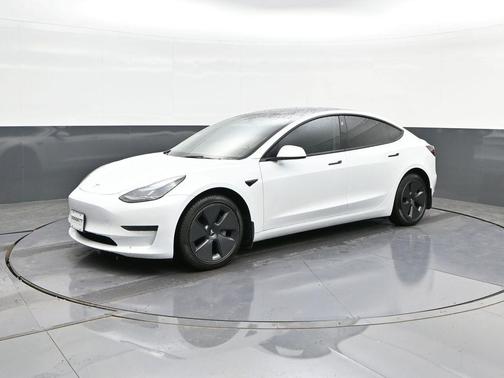 2023 Tesla Model 3 Standard Range