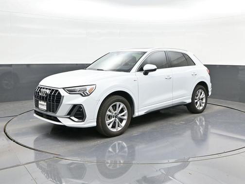 2023 Audi Q3 45 S line Premium Plus
