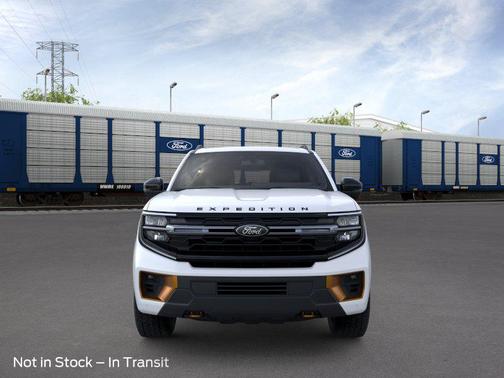 STAR WHITE MET TRI-COAT 2026 Ford Expedition Tremor