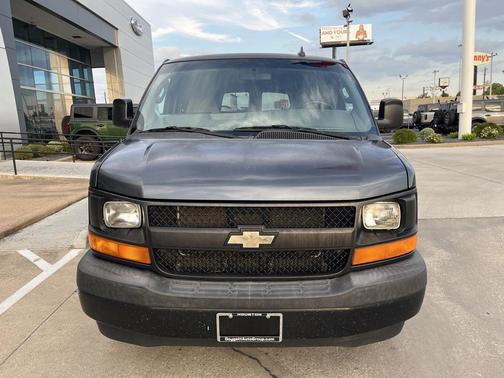 2017 Chevrolet Express 2500 LS