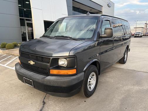 2017 Chevrolet Express 2500 LS