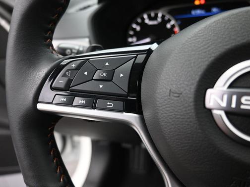 Pearl White Tricoat 2024 Nissan Altima SR FWD