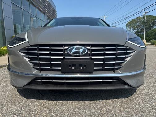 2022 Hyundai SONATA Hybrid Blue