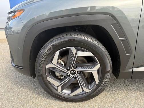 Gray 2024 Hyundai TUCSON Hybrid Limited
