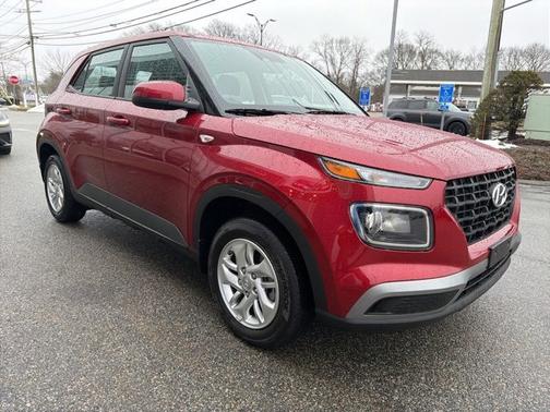 2025 Hyundai VENUE SE