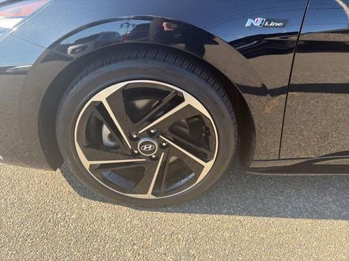 Black 2023 Hyundai ELANTRA N Line