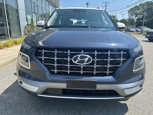 2023 Hyundai VENUE Limited