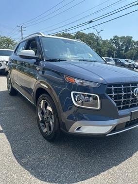 2023 Hyundai VENUE Limited