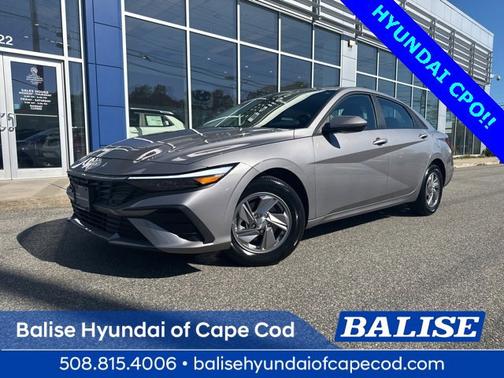 2025 Hyundai ELANTRA SE