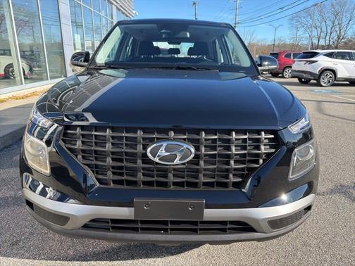 2025 Hyundai VENUE SE