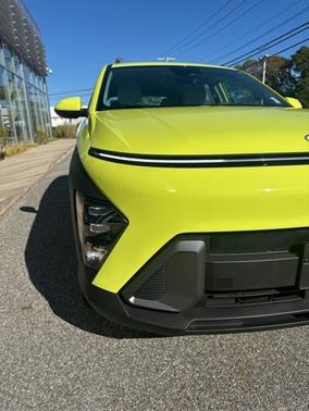 2024 Hyundai KONA SE
