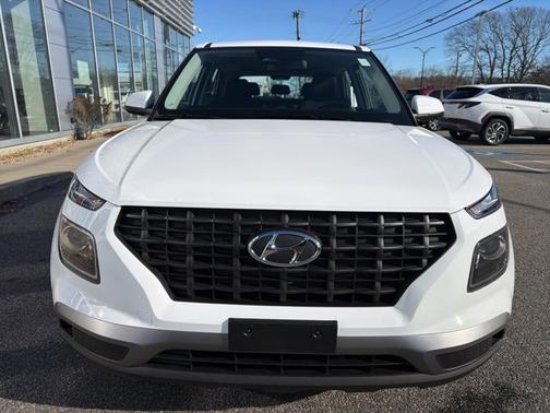 2025 Hyundai VENUE SE