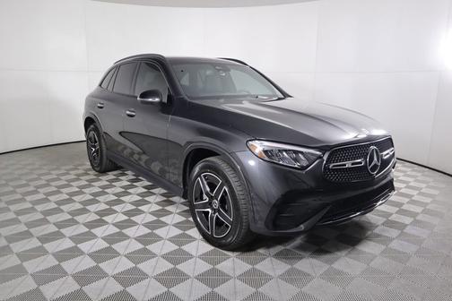 2025 Mercedes-Benz GLC 300 