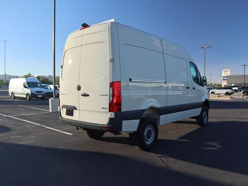 2026 Mercedes-Benz Sprinter 2500 Standard Roof