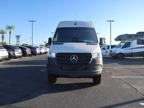 2026 Mercedes-Benz Sprinter 2500 Standard Roof