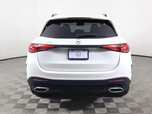 2026 Mercedes-Benz GLC 300 4MATIC