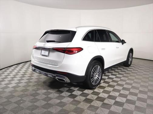 2026 Mercedes-Benz GLC 300 Base