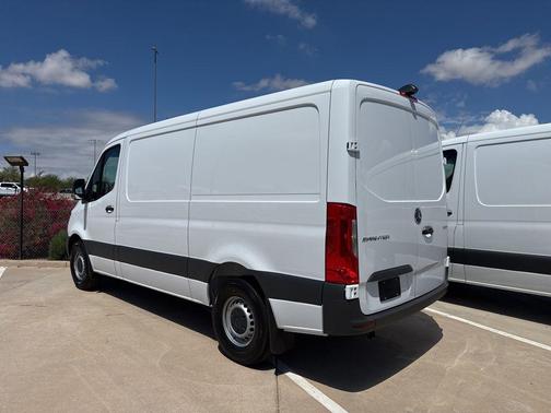 2025 Mercedes-Benz Sprinter 2500 Standard Roof