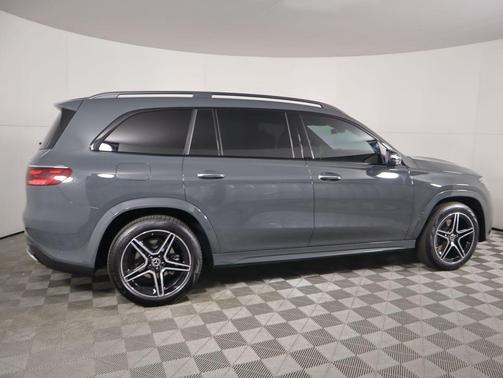 2026 Mercedes-Benz GLS 450 4MATIC