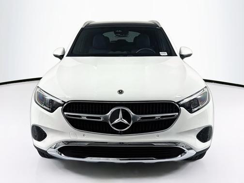 Polar White 2026 Mercedes-Benz GLC 300 4MATIC