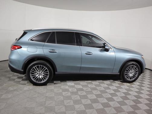 2026 Mercedes-Benz GLC 300 Base