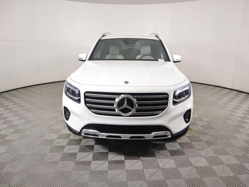 2025 Mercedes-Benz GLB 250 