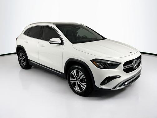 Polar White 2026 Mercedes-Benz GLA 250