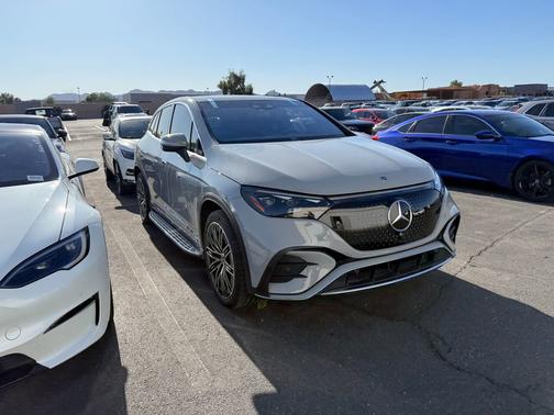 MANUFAKTUR Alpine Grey 2023 Mercedes-Benz EQE 500