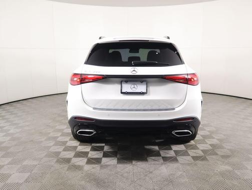 2026 Mercedes-Benz GLC 300 Base