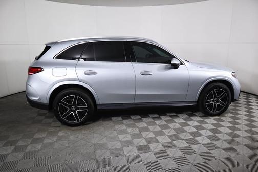 2025 Mercedes-Benz GLC 300 Base