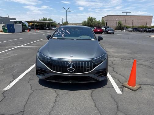 MANUFAKTUR Selenite Grey Magno 2023 Mercedes-Benz AMG EQS 4MATIC+