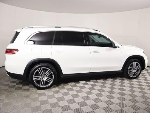 2026 Mercedes-Benz GLS 450 4MATIC