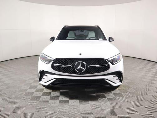 2026 Mercedes-Benz GLC 300 Base