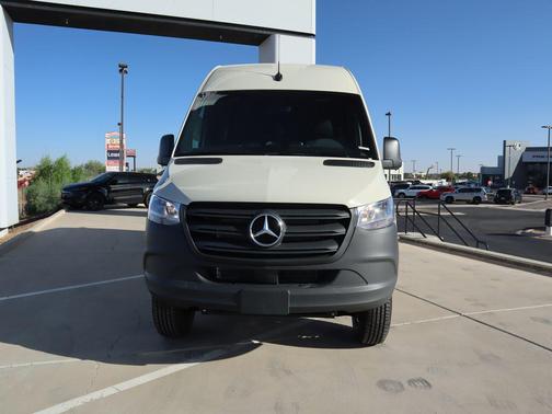 2025 Mercedes-Benz Sprinter 2500 High Roof