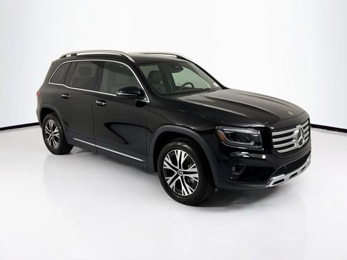 Night Black 2025 Mercedes-Benz GLB 250 4MATIC