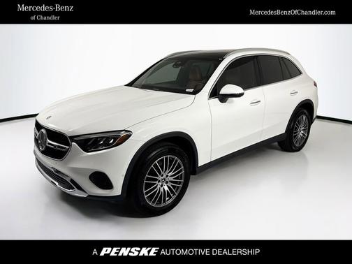 Polar White 2026 Mercedes-Benz GLC 300
