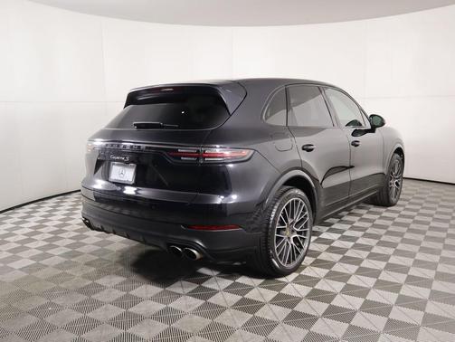 2019 Porsche Cayenne S