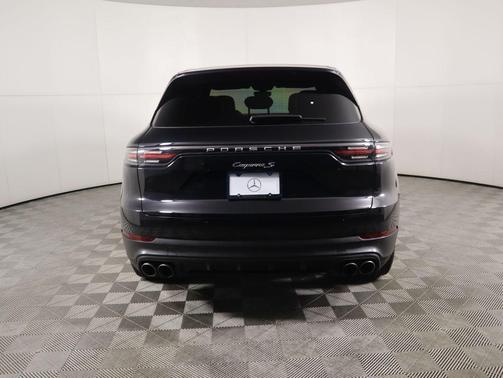 2019 Porsche Cayenne S