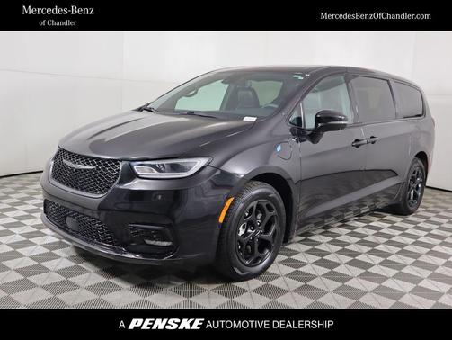 2022 Chrysler Pacifica Hybrid Limited