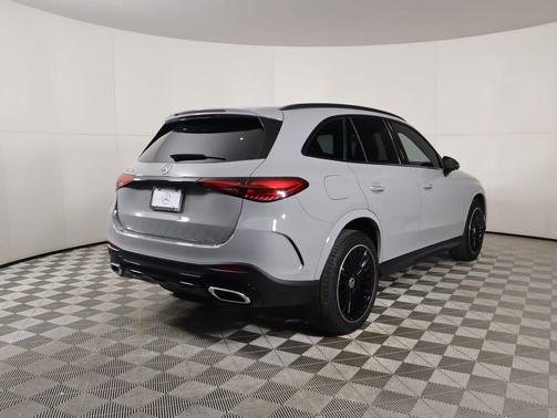 2026 Mercedes-Benz GLC 300 Base