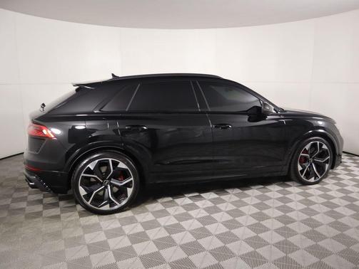 2023 Audi RS Q8 4.0T