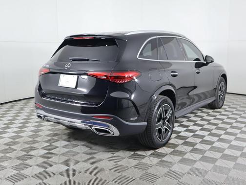 2026 Mercedes-Benz GLC 300 Base