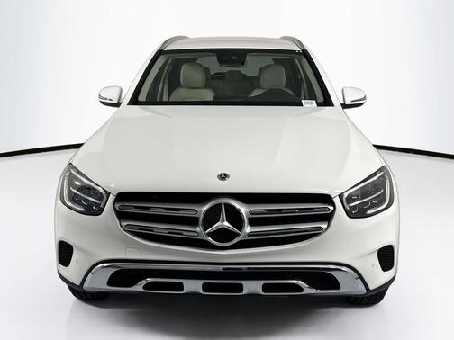 Polar White 2022 Mercedes-Benz GLC 300