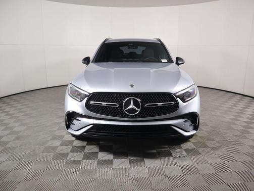 2026 Mercedes-Benz GLC 300 Base