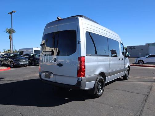 2025 Mercedes-Benz Sprinter 2500 Standard Roof