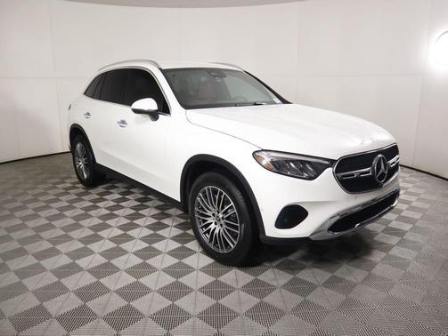 2026 Mercedes-Benz GLC 300 Base