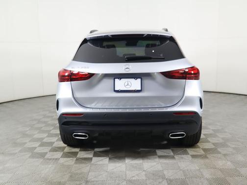 2025 Mercedes-Benz GLA 250 4MATIC