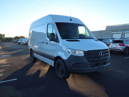 2025 Mercedes-Benz Sprinter 2500 Standard Roof