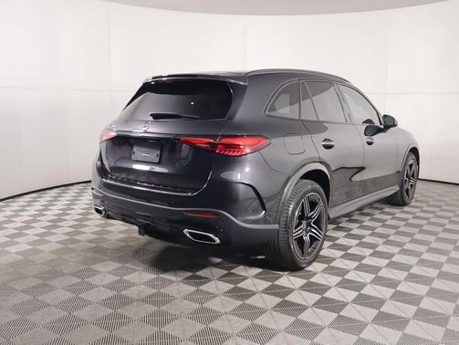 2025 Mercedes-Benz GLC 300 Base