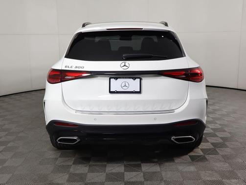 2026 Mercedes-Benz GLC 300 Base